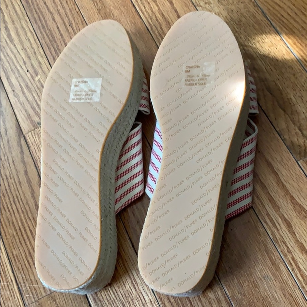 Donald Pliner Chatch Slide Sandal - Picture 5 of 5